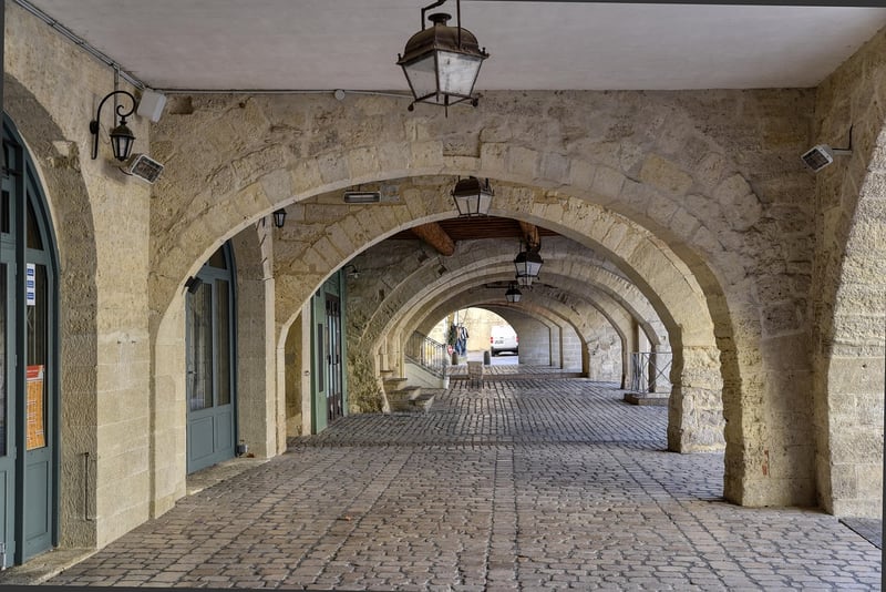 Fantasy-themed arches